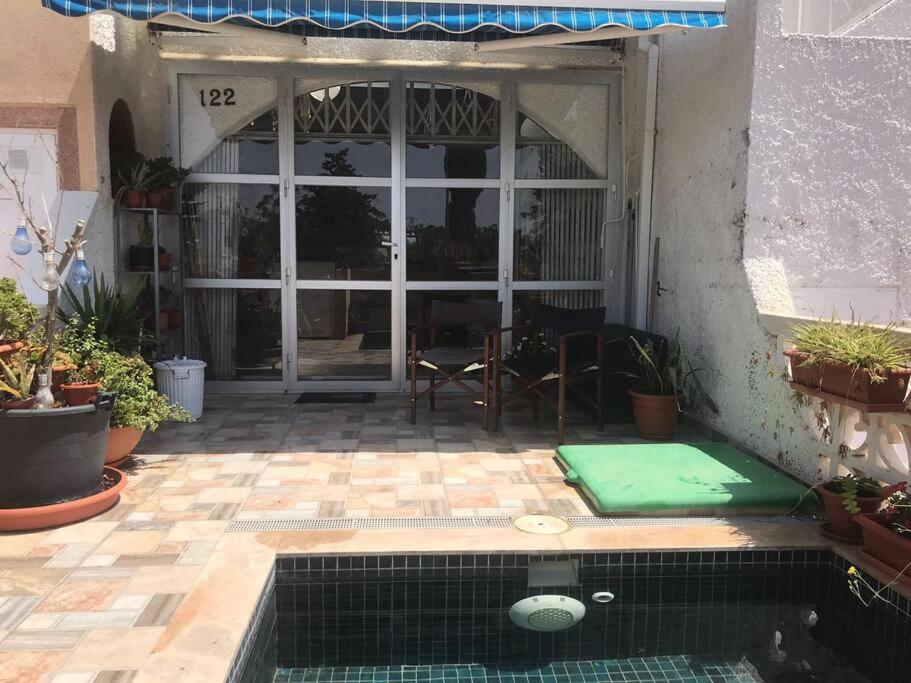 Spacious 2 Bedroom W/ Own Pool 5 Minutes Walk To Beach Кампоамор Екстериор снимка