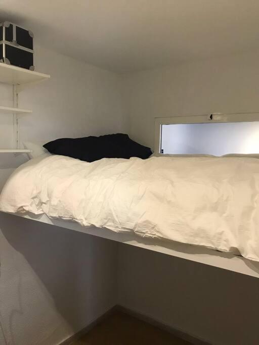 Spacious 2 Bedroom W/ Own Pool 5 Minutes Walk To Beach Кампоамор Екстериор снимка